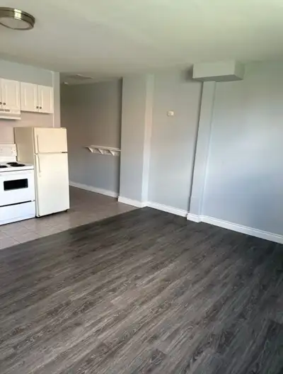 This bright and spacious studio apartment is perfectly situated in a quiet, family-friendly neighbou...