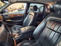 ***Fully inspected and Carfax verified- No Accident, normal wear and tear through out interior and e... (image 5)