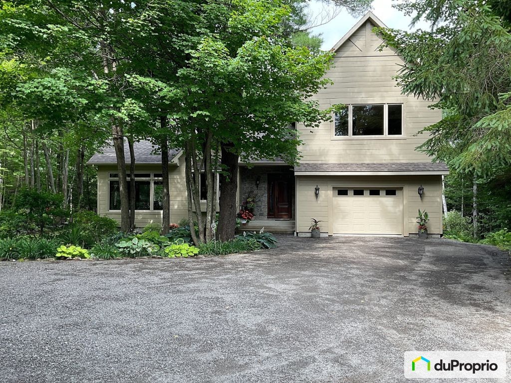 $1,099,000 - Acreage / Hobby Farm / Ranch in St-Hippolyte — photo 3