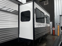 2022 Aspen Trail 28 Foot Travel Trailer With 1 Slide Out 2 door air conditioning awning sleeps 6 que... (image 6)