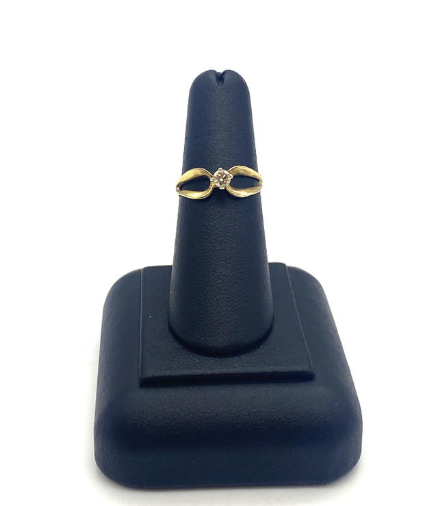 14KT Yellow Gold Lady's Diamond Crossover Ring $195 in Other in Mississauga / Peel Region