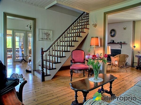 $695,000 - 1 1/2 Storey for sale in Rawdon — photo 2