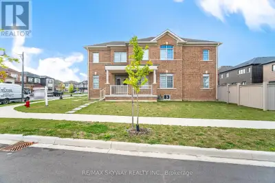 Welcome to Impeccable Luxury in East Waterdown! Absolutely stunning Springfield Eleven Elevation by...
