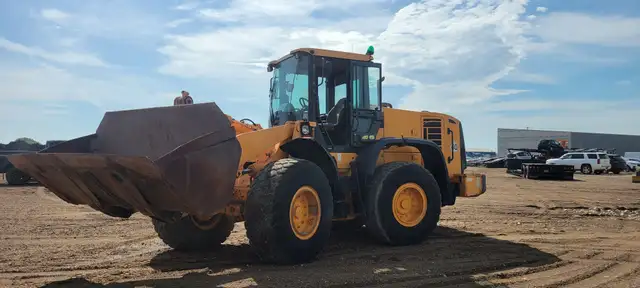 2014 Hyundai HL740-9A in Heavy Equipment in Winkler - Image 2