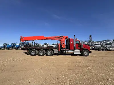 LOW KMS! 2015 Kenworth T800 Tri Drive with Terex General 65 Telelect Digger Derrick Helical Screw Pi...