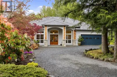 Imagine a life where every day feels like a private retreat — where elegant design, timeless beauty,...
