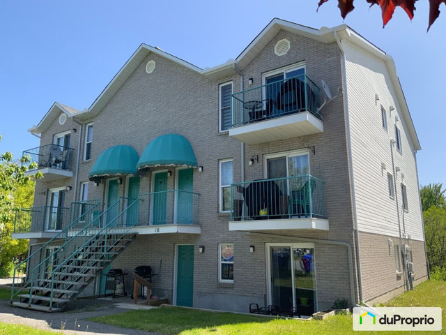 779 900$ - Triplex à vendre à Gatineau (Gatineau) in Houses for Sale in Gatineau