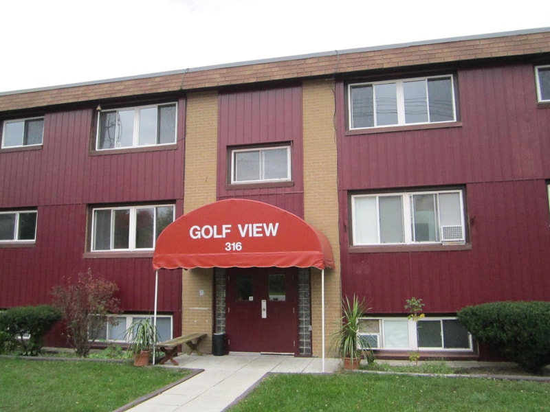 1 Bedroom centre of Orillia, newly renovated building. Long Term