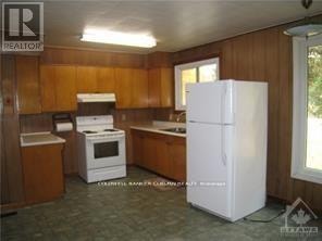959 COUNTY ROAD 44 ROAD North Grenville, Ontario 3