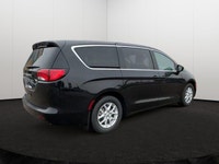 EXECUTIVE CROSSTOWN DEMO! Cloth Bucket Seats, Remote Start System, Heated Front Seats, Heated Steeri... (image 7)