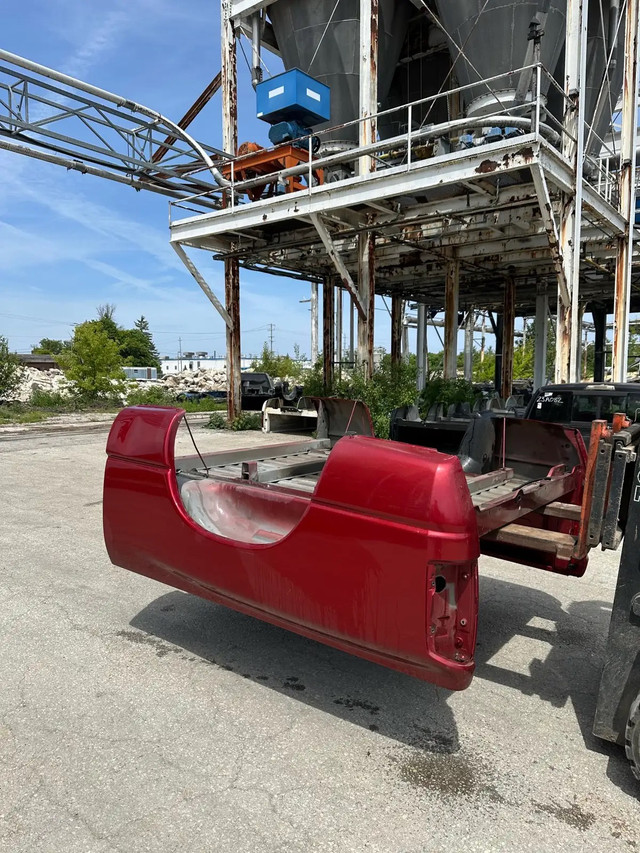 DODGE RAM RUST FREE SOUTHERN TRUCK BED in Auto Body Parts in Barrie - Image 2