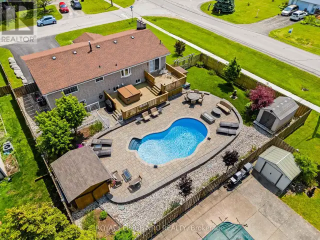 725 PARKDALE AVENUE Fort Erie (Crescent Park), Ontario in Houses for Sale in St. Catharines - Image 34