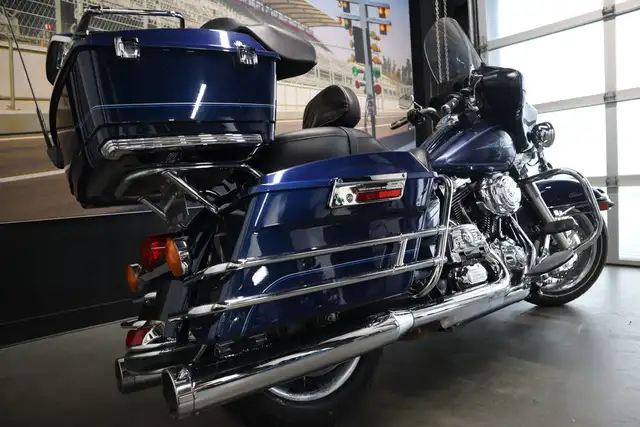 2013 Harley-Davidson FLHTC - Electra Glide Classic in Sport Touring in Edmonton - Image 13