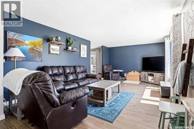 230 Prairie AVENUE Briercrest, Saskatchewan in Houses for Sale in Moose Jaw - Image 6