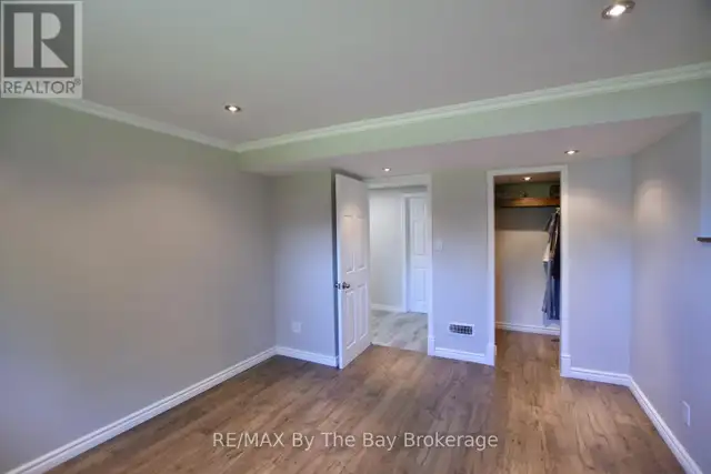 2 BIRCHMOUNT CIRCLE Wasaga Beach, Ontario in Houses for Sale in Oakville / Halton Region - Image 38