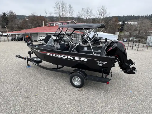 2026 TRACKER ProGuide V-175 Combo Fish & Ski-Fishing boat in Powerboats & Motorboats in Prince Albert - Image 10