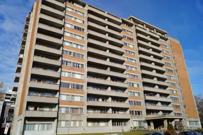 Special offer: 3 months' rent at 50% off! 2 bedrooms units available now at Saphir IIOffre spéciale...