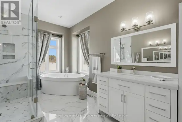 100 CHESSWOOD TRAIL Hamilton, Ontario in Houses for Sale in Oakville / Halton Region - Image 33