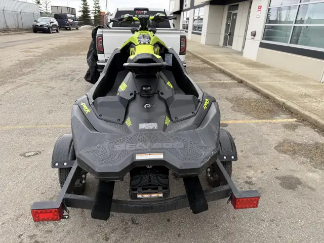 2023 SEADOO SPARK TRIXX 3UP (FINANCING AVAILABLE) in Personal Watercraft in Strathcona County - Image 6