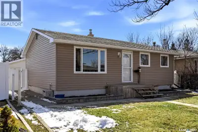 A great opportunity in Uplands where listings seem to be limited this spring. A three bedroom bungal...