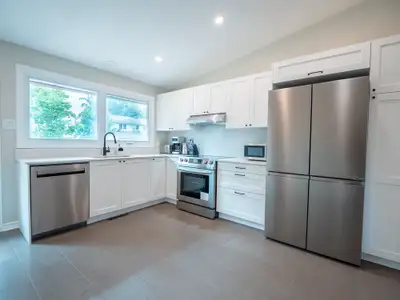Room Available 7 minutes’ walk to Algonquin college