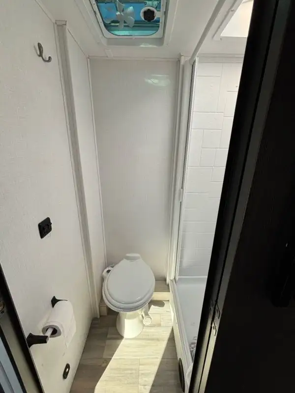 2023 Forester 2501 CD in RVs & Motorhomes in Laval / North Shore - Image 16