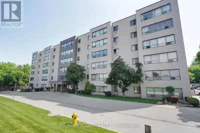 Welcome to 650 Cheapside Street, where convenience meets comfort in this bright 2-bedroom, 1-bathroo...