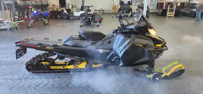 Welcome to Tru-North Yamaha RV & Marine WITH ONLY 1722 KMS ON THIS MACHINE, ITS READY TO GO AND PRIC...