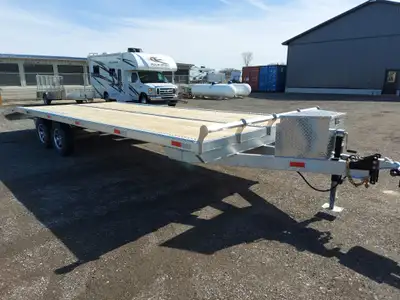 Deckover 2023 Tow Tek Deck Over 8.5x26 with beaver tail All aluminum Aluminum ramps 5000 lbs axles T...