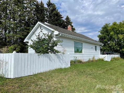 401 8th AVENUE W in Houses for Sale in Nipawin