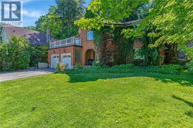 37 YELLOW BIRCH Drive Kitchener, Ontario in Houses for Sale in Kitchener / Waterloo - Image 3