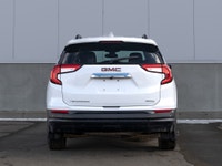 CARGET AUTOMOTIVE is thrilled to offer this 2022 GMC Terrain SLE, a versatile compact SUV in Canada,... (image 7)