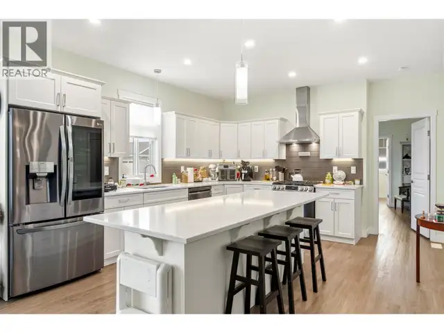 351 Warren Avenue W Unit# 14 Penticton, British Columbia in Houses for Sale in Penticton - Image 9