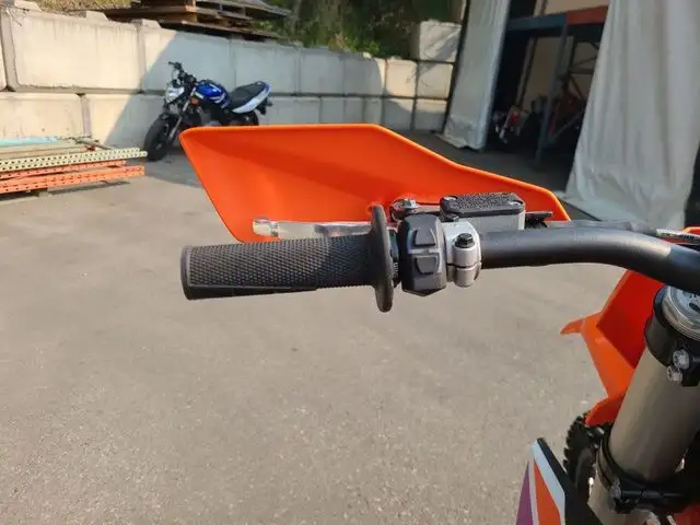 2024 KTM 250 XC in Dirt Bikes & Motocross in Calgary - Image 13