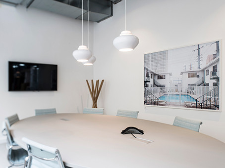 A beautifully designed office to fit a growing team of up to 10. in Commercial & Office Space for Rent in Gatineau - Image 4