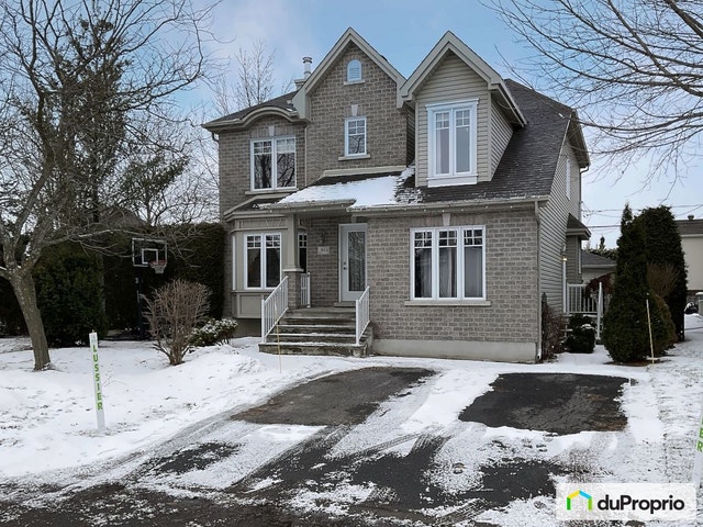 $897,500 - 2 Storey for sale in Ste-Julie — photo 1