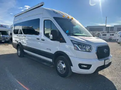 Class B Motorhome FEATURES LIST Vehicle 5 Seatbelts 2 Sleeps Air Conditioner, Chassis Back-up Camera...