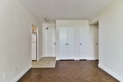 1 Bedroom Unit - 50 Cambridge About Rosedale East - 50 & 70 Cambridge Avenue The Rosedale East build...