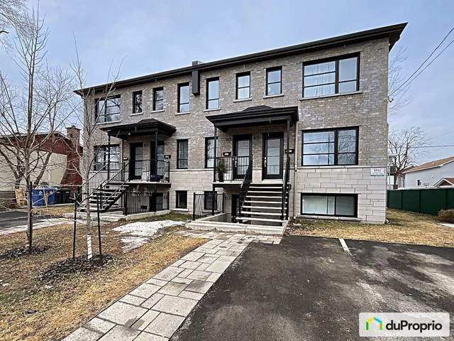 $2,200,000 - 6 units or more for sale in Longueuil (St-Hubert) — photo 1