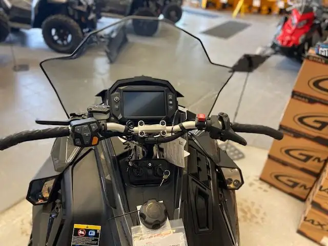 2025 Polaris INDY PROSTAR S4 ADVENTURE 1.35 STORM GRAY INDY PROS in Snowmobiles in Ottawa - Image 5