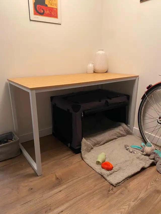 Like new desk63347538817537121
