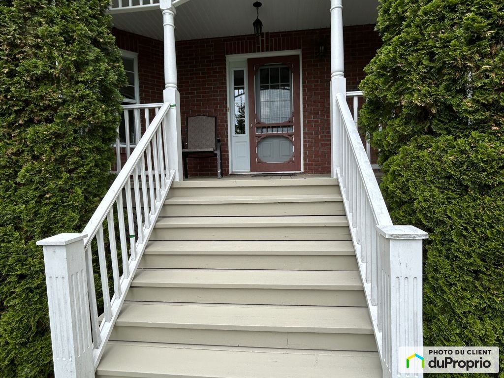 26e avenue — photo 3