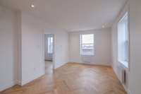 Akelius three bedroom apartment for rent. Located near Bernard in the Outremont neighborhood, Montre... (image 5)