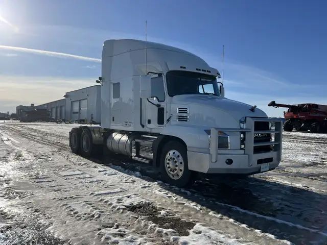 2024 Mack Anthem 64T 70 in Heavy Trucks in Regina - Image 8