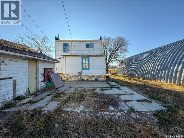 121 1st AVENUE W Shaunavon, Saskatchewan in Houses for Sale in Swift Current - Image 40