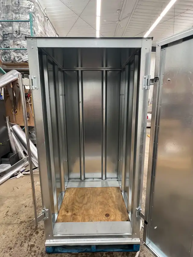 High Security 4' x 4' Locker $955 in Outdoor Tools & Storage in Tricities/Pitt/Maple - Image 10