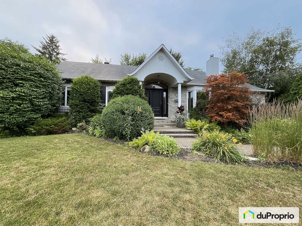$789,000 - Bungalow for sale in Richelieu — photo 1