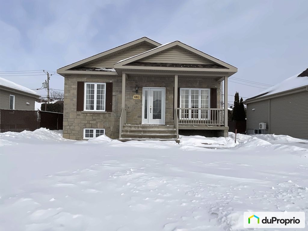 $569,000 - Bungalow for sale in Mercier — photo 1