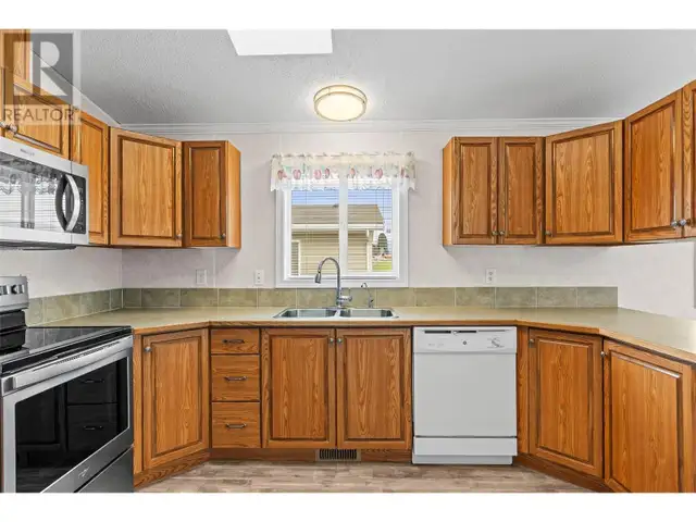 12560 Westside Road Unit# 13 Vernon, British Columbia in Houses for Sale in Vernon - Image 14