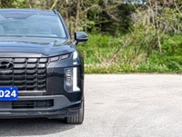 All-Wheel Drive for enhanced stability - Advanced Navigation System - Adaptive Cruise Control for sa... (image 7)